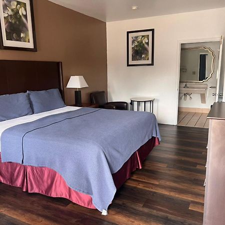 Budget Inn By Oyo San Augustine ภายนอก รูปภาพ